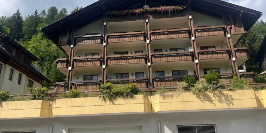 Bad Kleinkirchheim, Bestlage gegenueber Kaiserburg und Roemertherme, schoene Wohnung mit 2 Schlafzimmer, grosser Balkon. Lift und Garagenplatz
